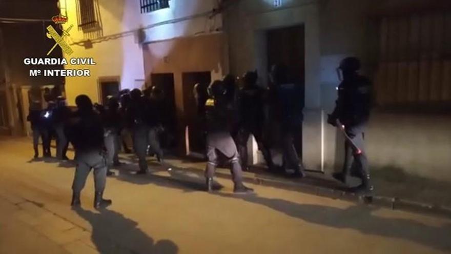 Detenidas 12 personas en Córdoba y Sevilla de una red dedicada al tráfico de drogas