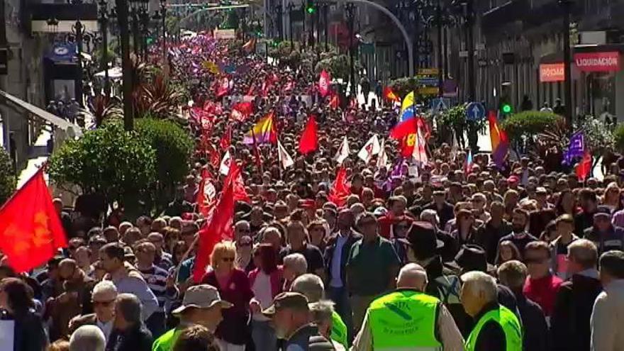 La calle pide un pacto con Podemos durante el 1 de mayo