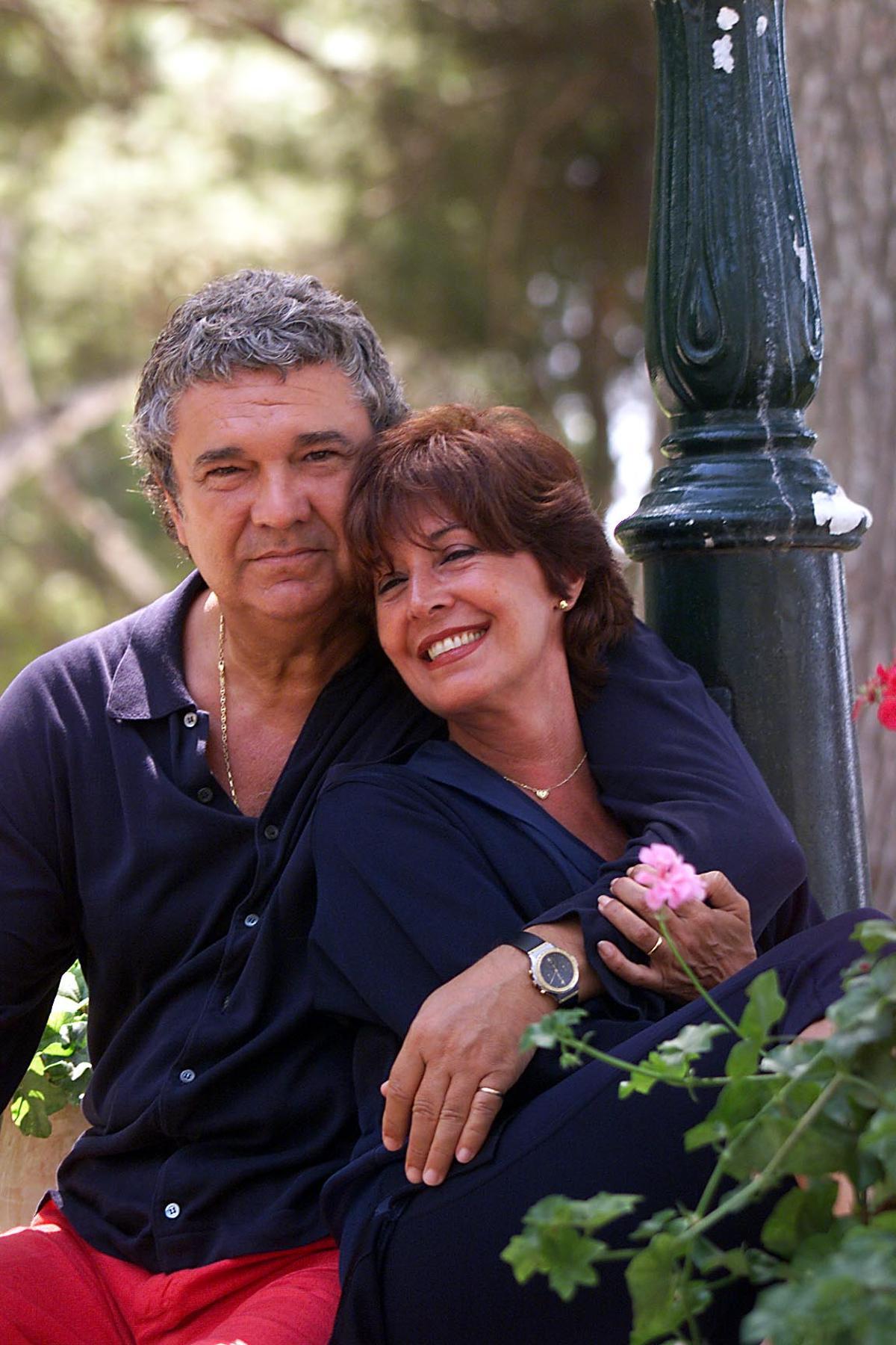 Concha Velasco y su marido Paco Marso, retratados por Joan Cortadellas en Mallorca en el año 2000.