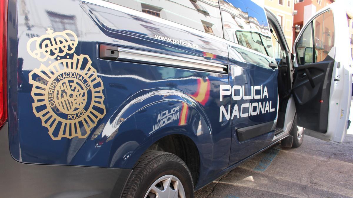 Imagen de archivo de un coche patrulla de la Policía Nacional