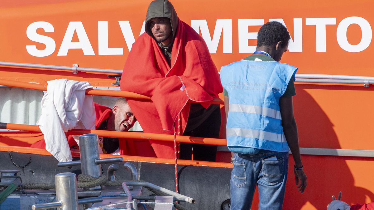 Migrantes rescatados por Salvamento Martítimo, en una imagen de archivo.
