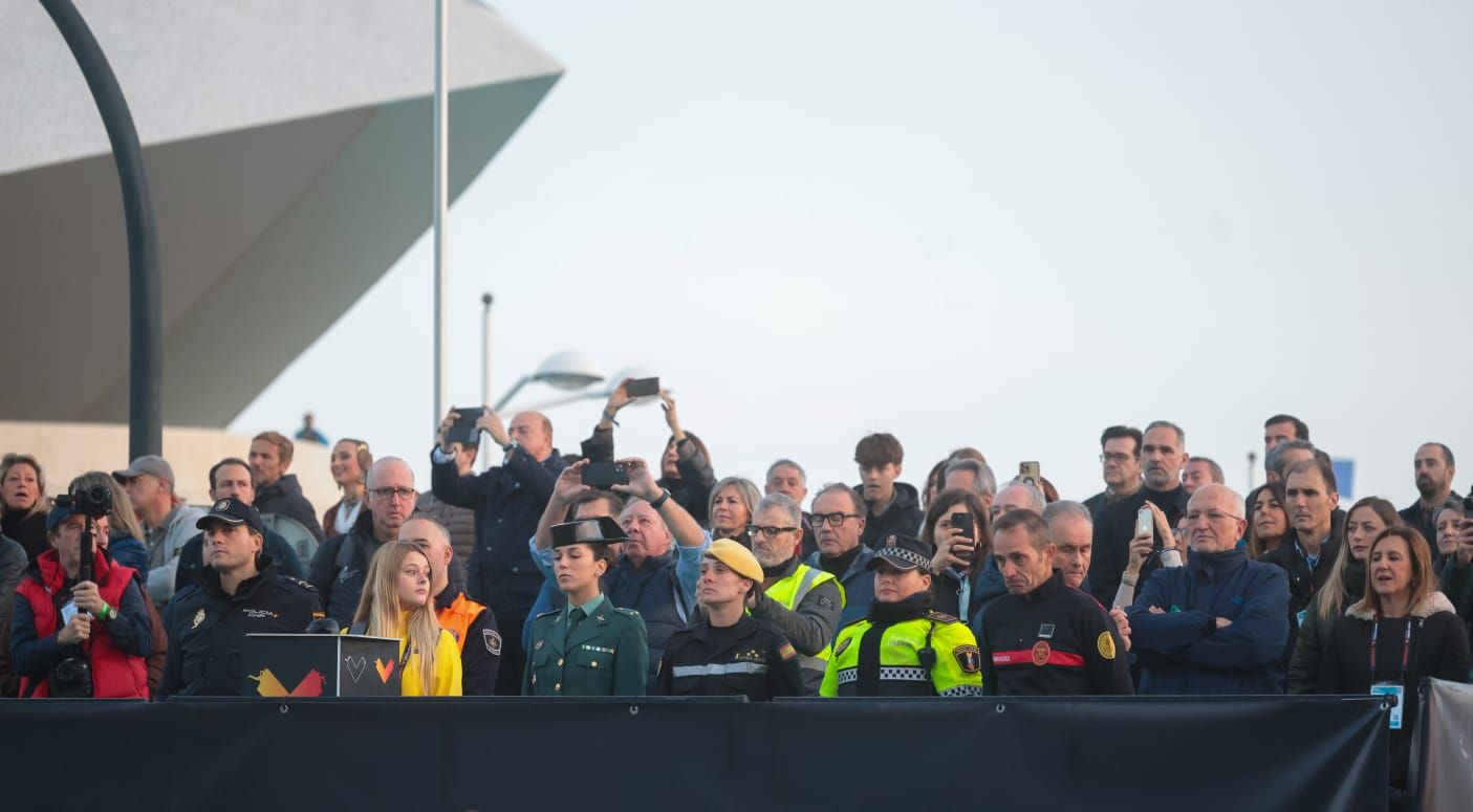 La salida del Maratón Valencia 2024, en imágenes