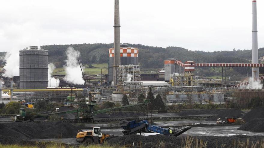 Arcelor y otras grandes industrias asturianas llaman a su gente a la actividad mientras la construcción deja en casa a 17.000 empleados