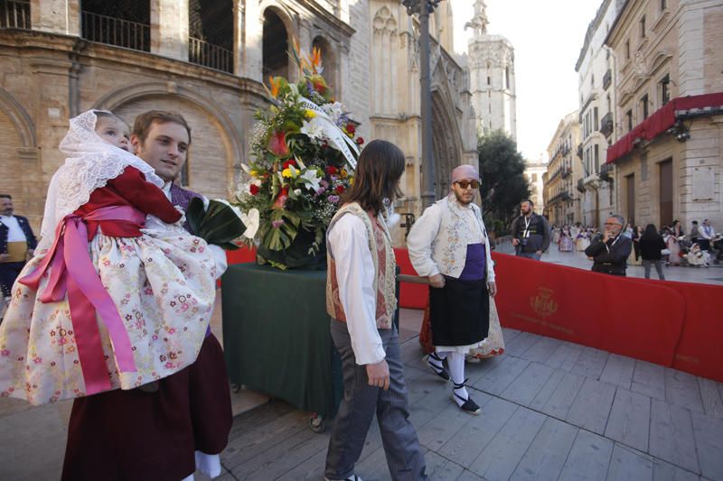 Comisiones falleras que han desfilado hasta las 18:00 horas.