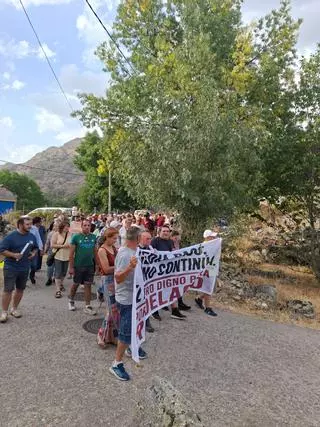 Ribadelago dice basta: Cerca de 700 personas reclaman "respeto" y la mejora de servicios públicos