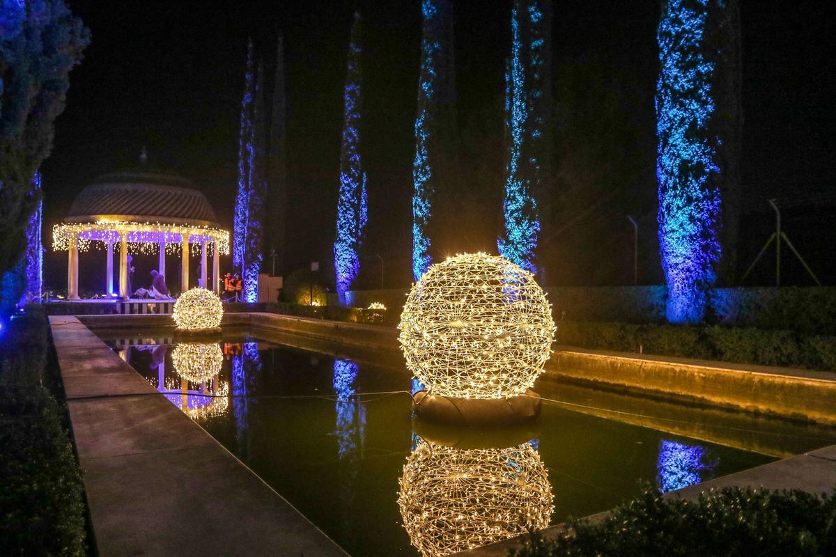 El Jardín de La Concepción alberga Stela, el espectáculo de luces de la Navidad 2022