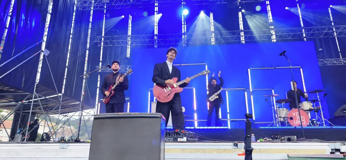 Inicio del concierto de Veintiuno hoy a las 21.10 horas.