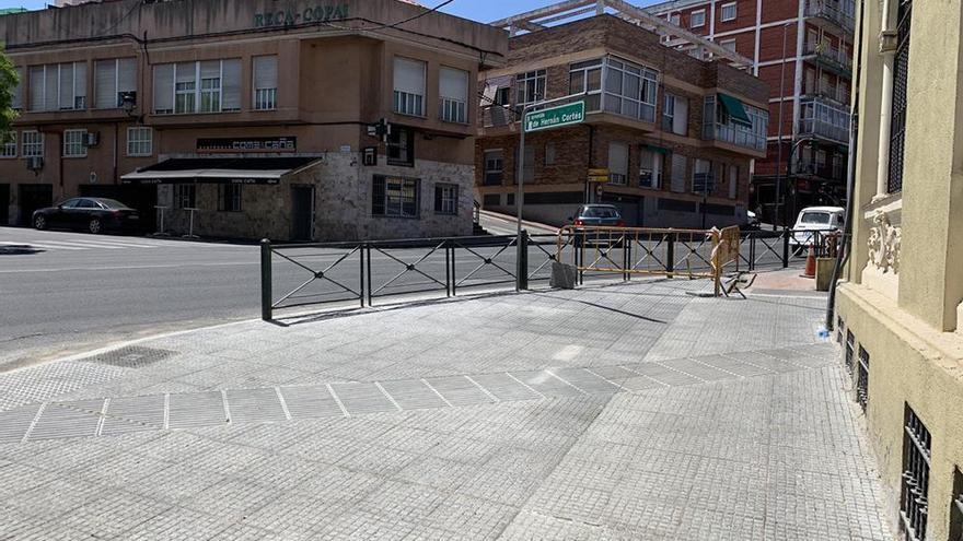 Mejor acceso al centro de salud plaza de Argel y la Casa del Mayor