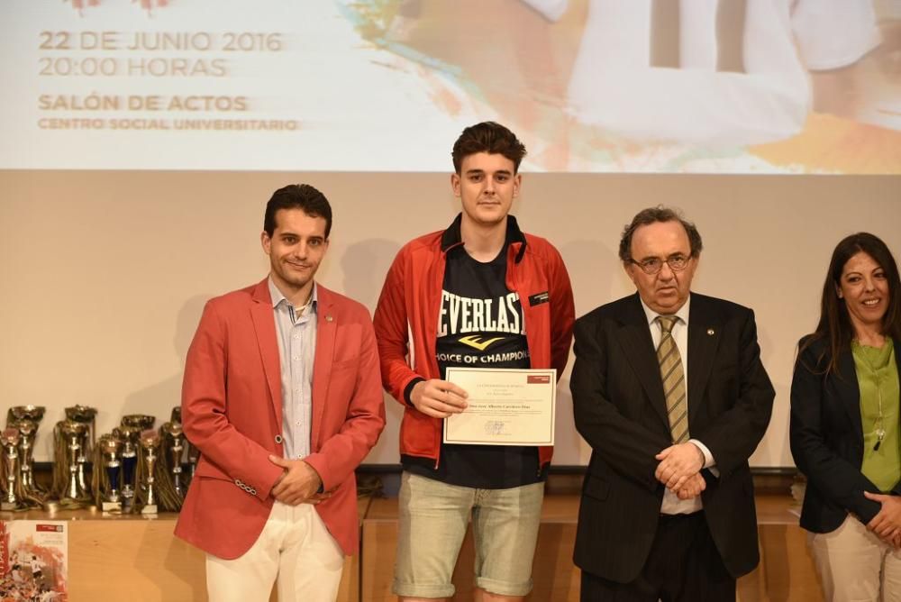 La Universidad de Murcia reconoce a sus mejores deportistas en su primera gala de fin de curso