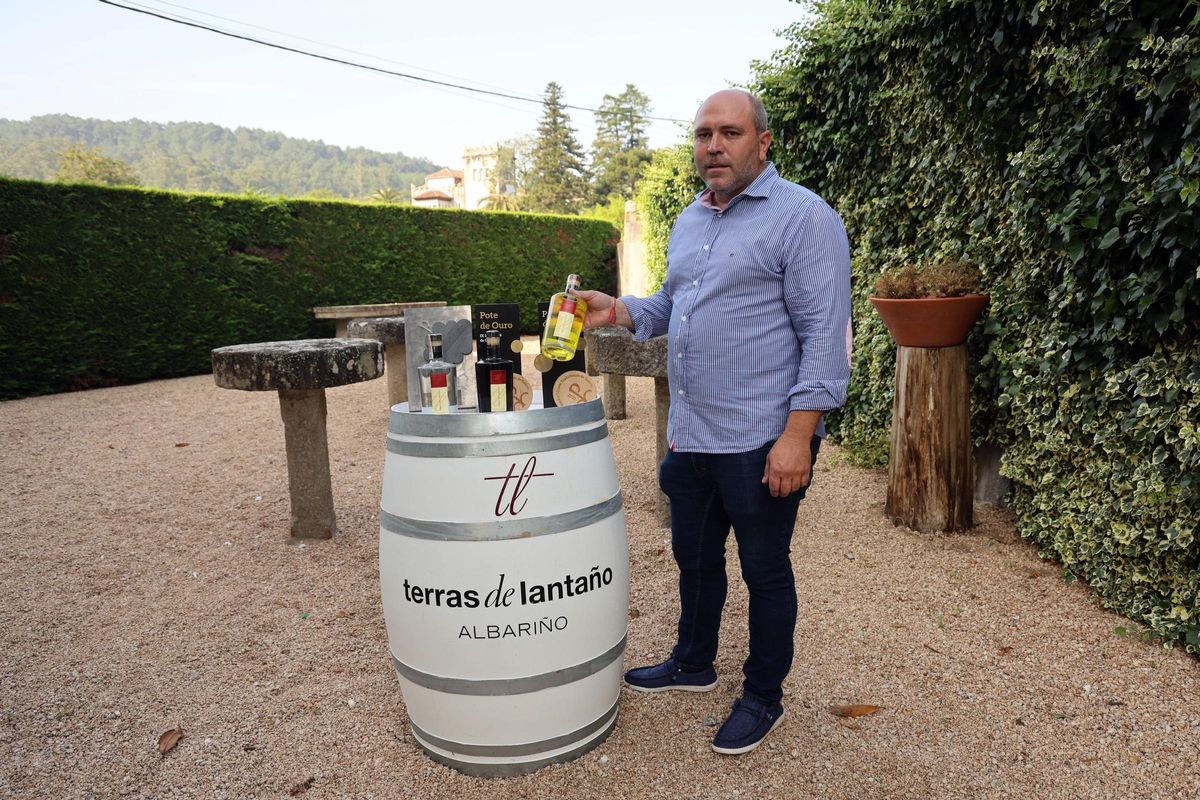 César Méndez, al frente de la bodega Viña Cartín-Terras de Lantaño.