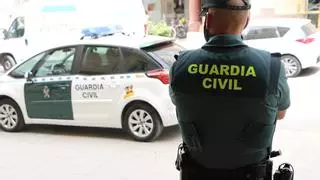 La Guardia Civil detiene a dos individuos por varios robos en Coín