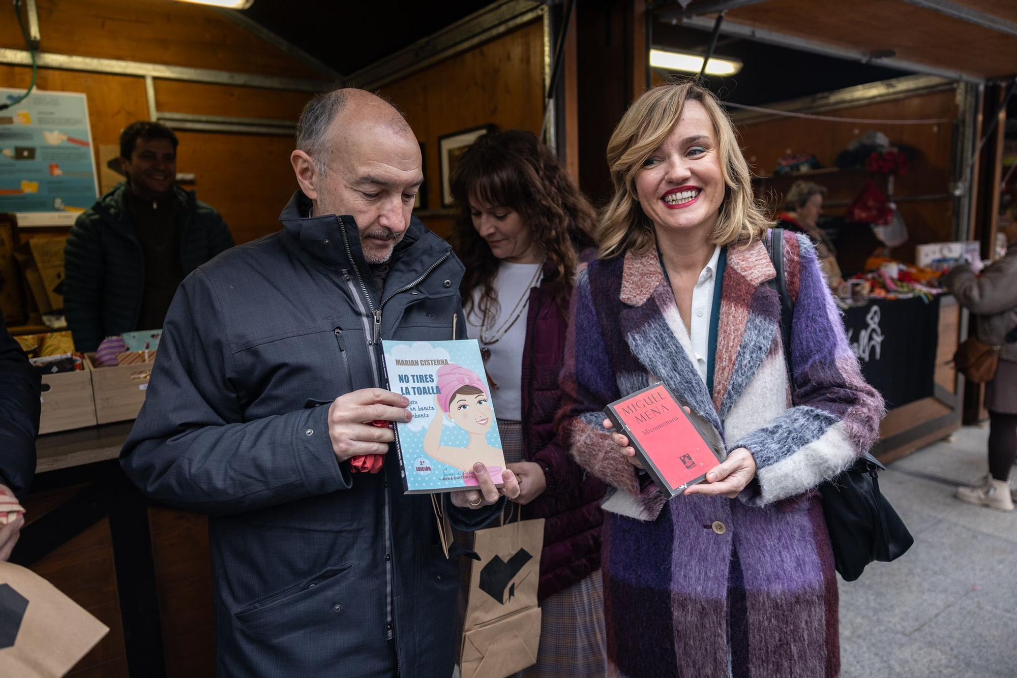Visita de Pilar Alegría a Libros que Importan