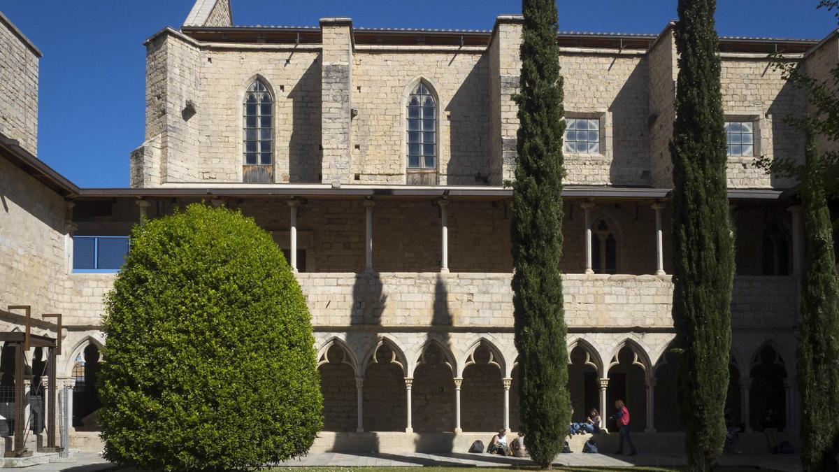 El claustre de la Facultat de la Turisme de la UdG, al campus del Barri Vell.