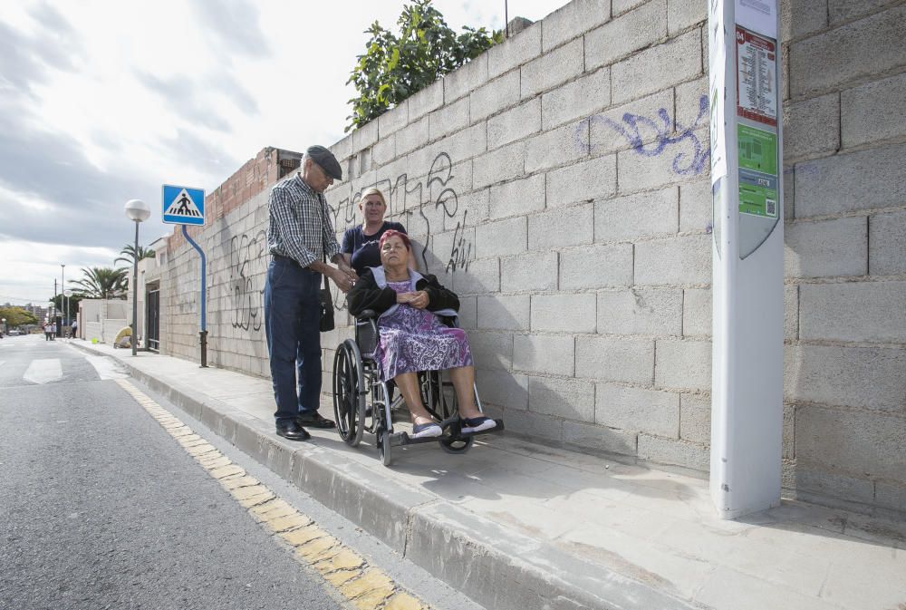 Aceras estrechas en Rabasa