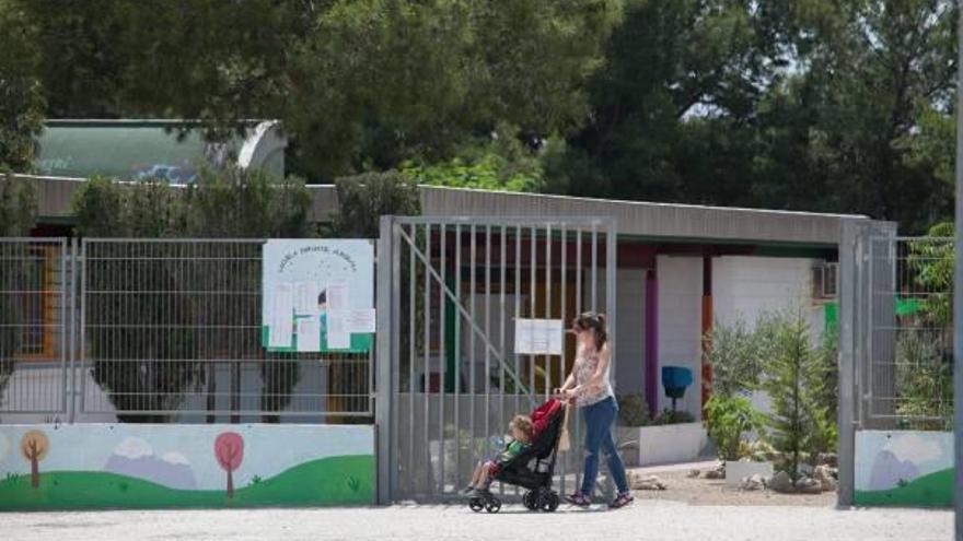 La Escuela Infantil Alborada, dependiente de la Conselleria de Educación .