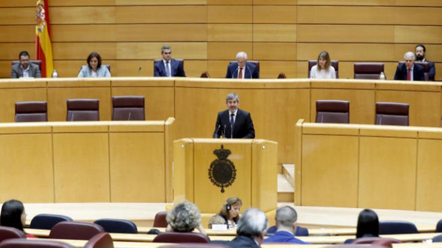 Fernando Clavijo, durante su intervención en el Senado.