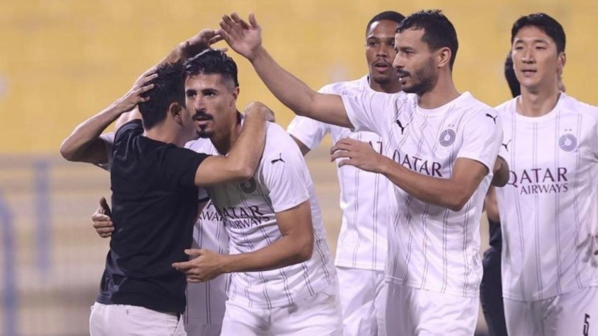 Los jugadores del Al Sadd dedican uno de los tres goles al Al Duhail a Xavi.
