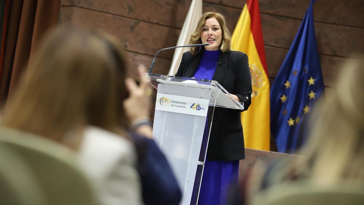 Astrid Pérez, inauguró este 7 de marzo los actos Parlamento e Igualdad para conmemorar el Día de las Mujeres.