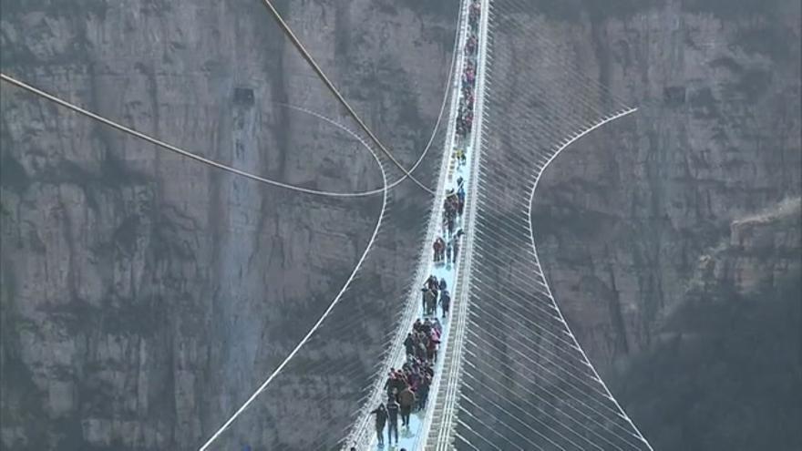 El puente de cristal más largo del mundo