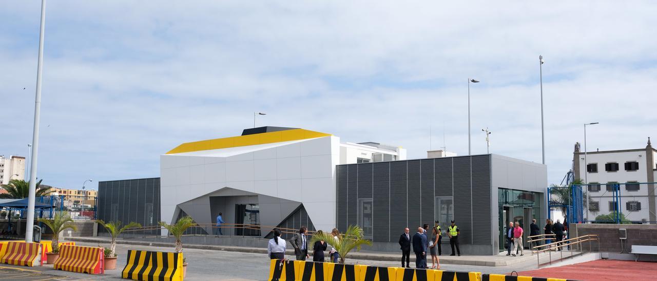 Imagen de la actual terminal de pasajeros de Fred. Olsen Express en el Muelle Grande.