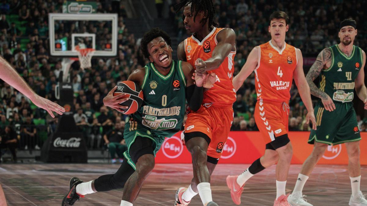 Así ha sido la entrada triunfal del Valencia Basket en el Roig Arena