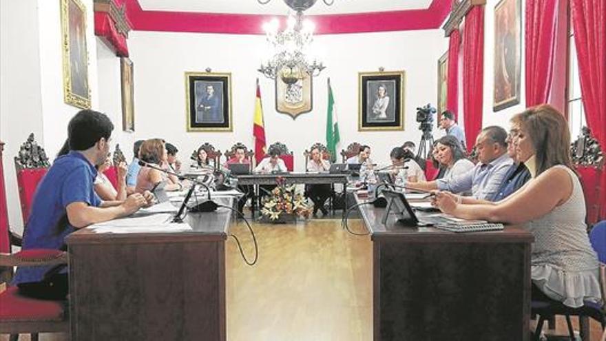 Posponen la subida de sueldo del 1% a los empleados municipales