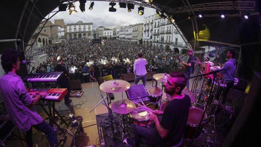 &#039;!!!&#039;, Canalón de Timbiquí y The Gramophone, primeros artistas del Womad de Cáceres