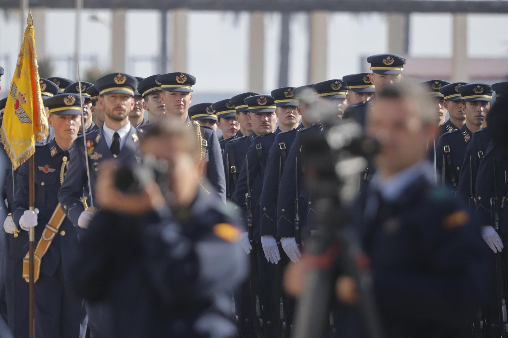 Las mejores imágenes de la Jura de Bandera en la Academia General del Aire con la princesa Leonor