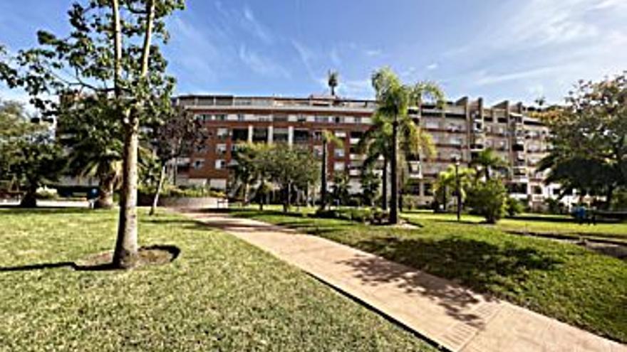 189.800 € Venta de piso en Cruz de Humilladero (Málaga) 82 m2, 3 habitaciones, 1 baño, 2.315 €/m2...