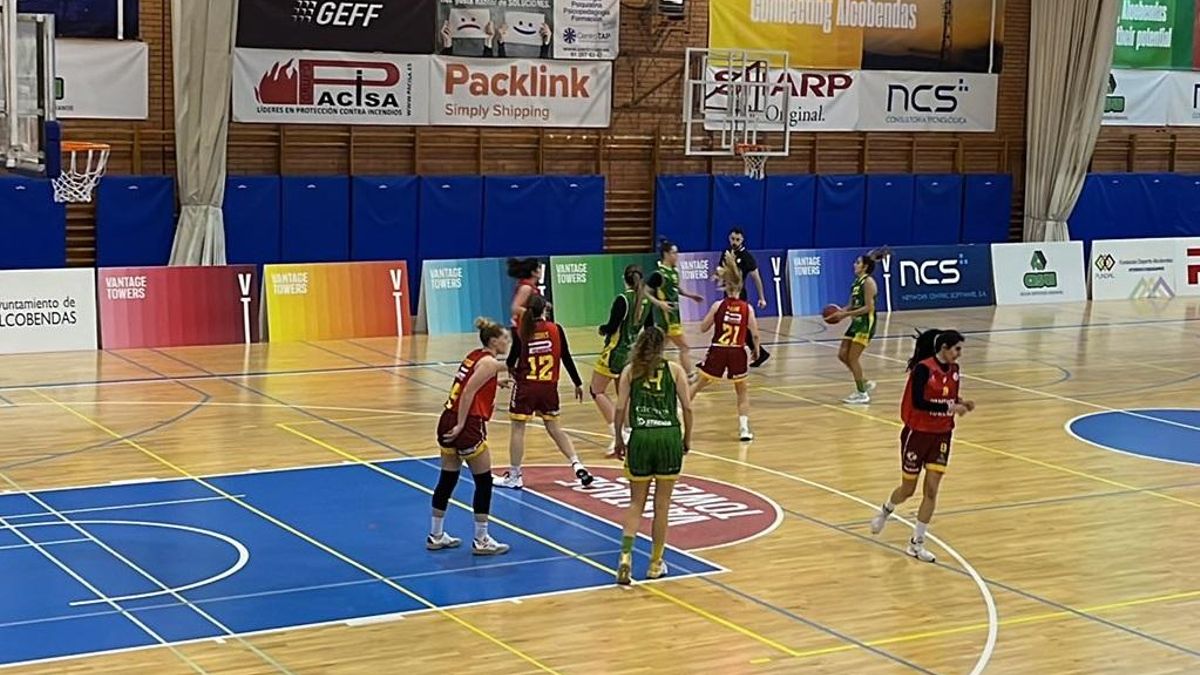 Partido entre el Alcobendas y el Al-Qázeres.