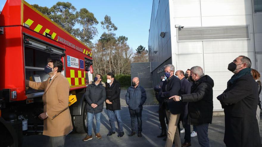 A Cañiza recibe un camión de 200.000 euros para ofrecer un servicio paralizado