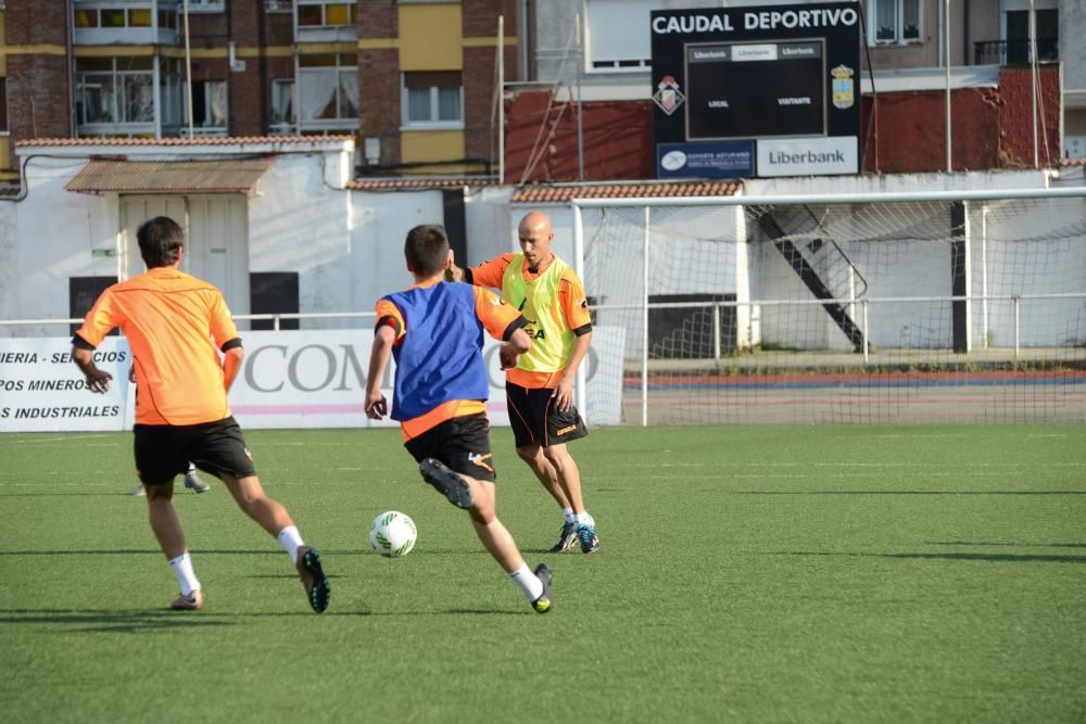 Primer entrenamiento del Caudal Deportivo de Mieres