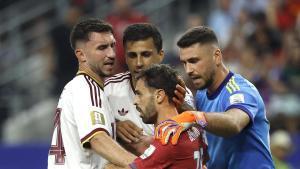Rodri se disculpa con Bernardo Silva tras celebrar su fallo delante de él: Me he equivocado