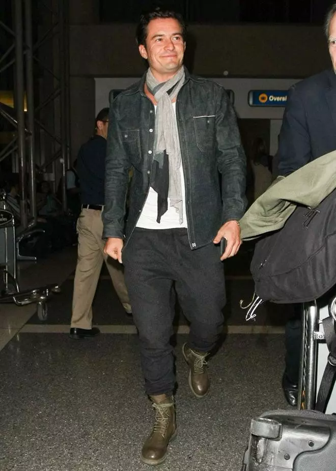Katy Perry y Orlando Bloom juegan al despiste en el aeropuerto