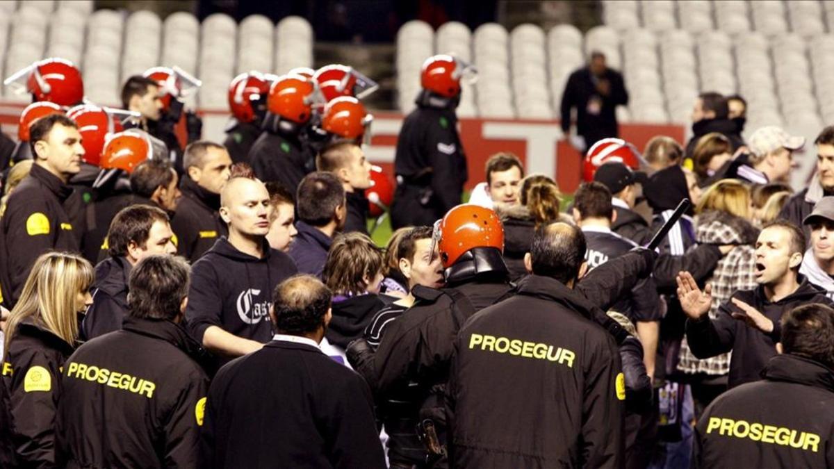 Incidentes antes del partido entre Athletic-Apoel