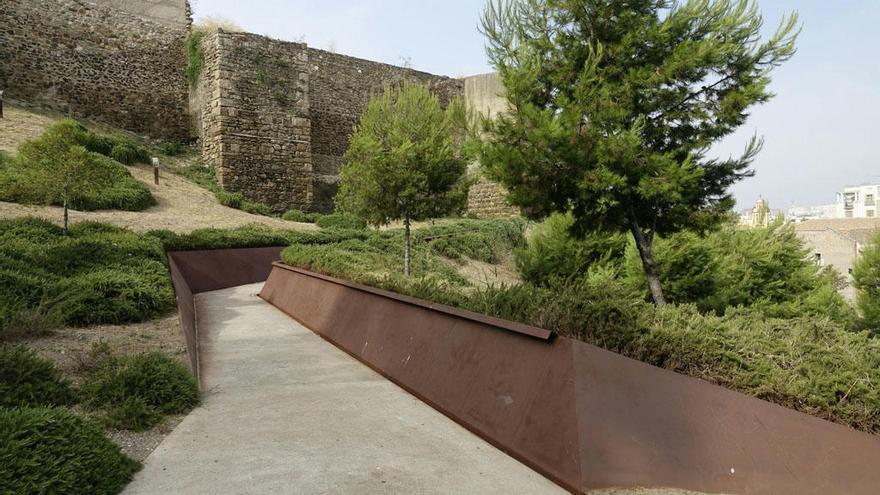 La pasarela-mirador de la Alcazaba.