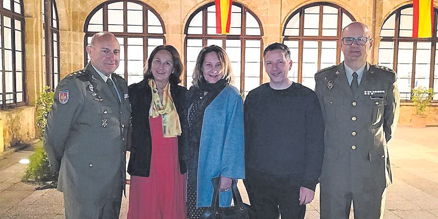 José Luis Codina, Marga Forteza, Águeda Ropero, Antonio Gázquez y Juan Arnau.