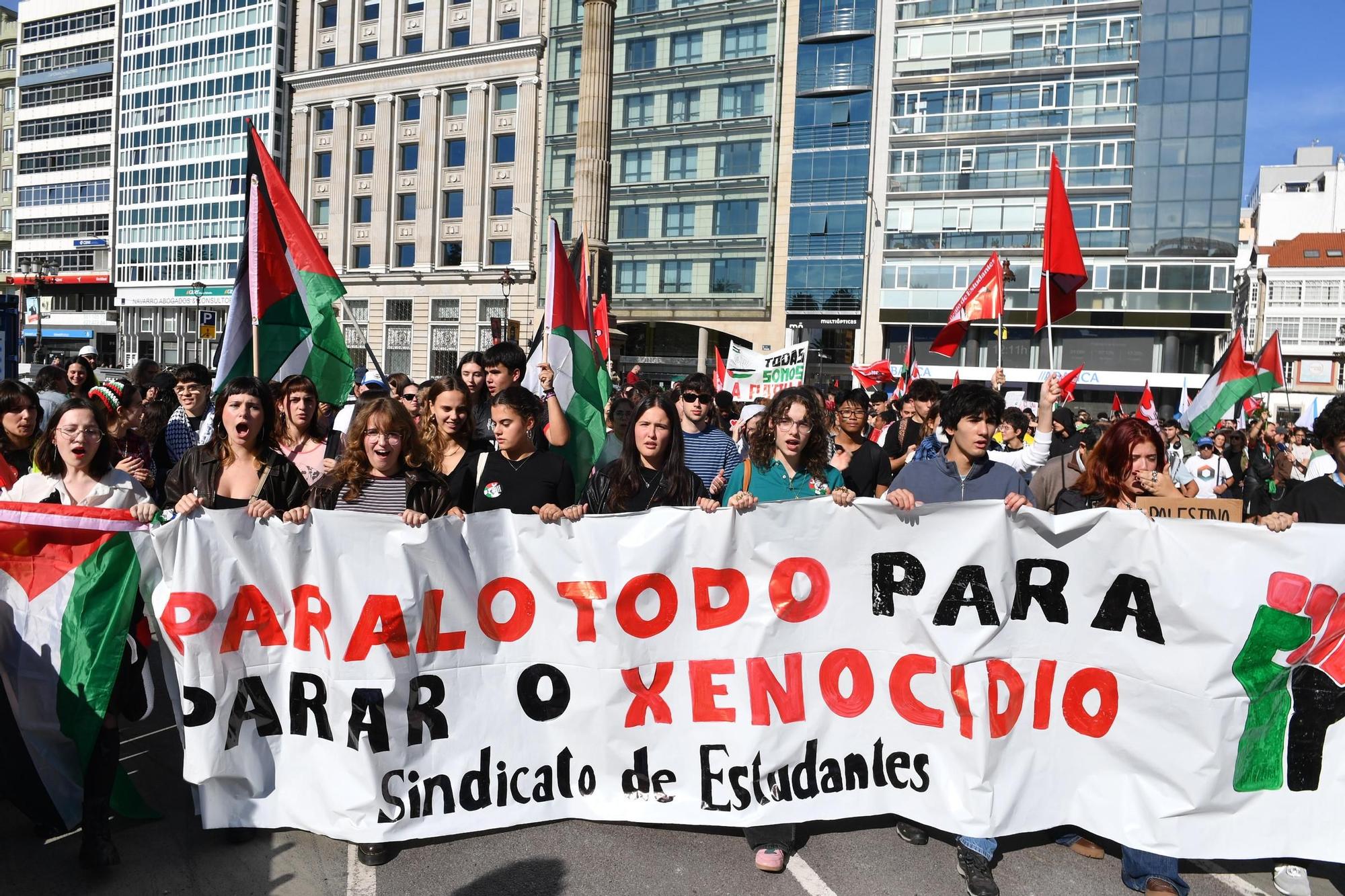 Manifestación en la jornada de huelga por Gaza en A Coruña