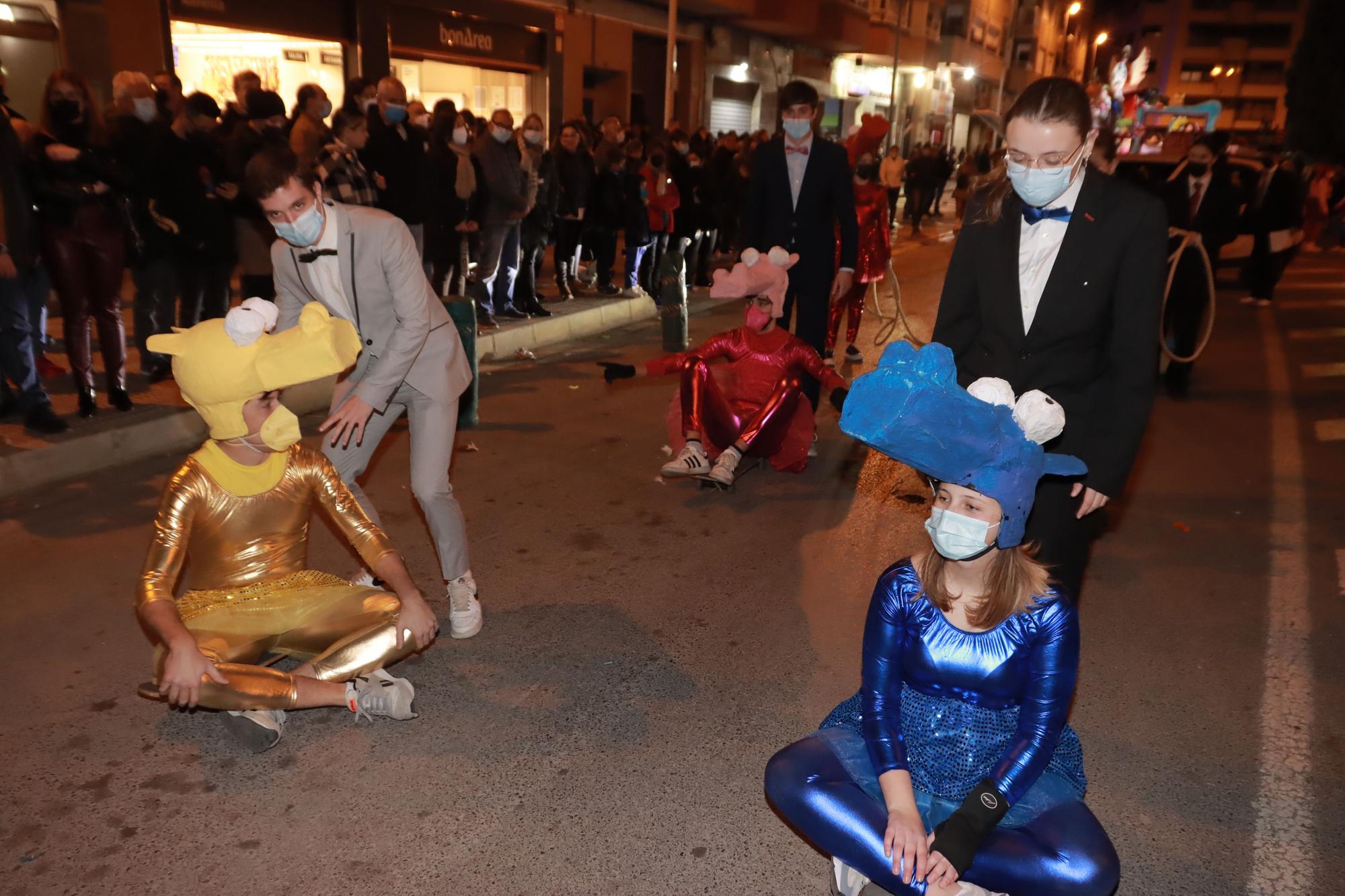 Búscate en la Cabalgata del Ninot de Burriana