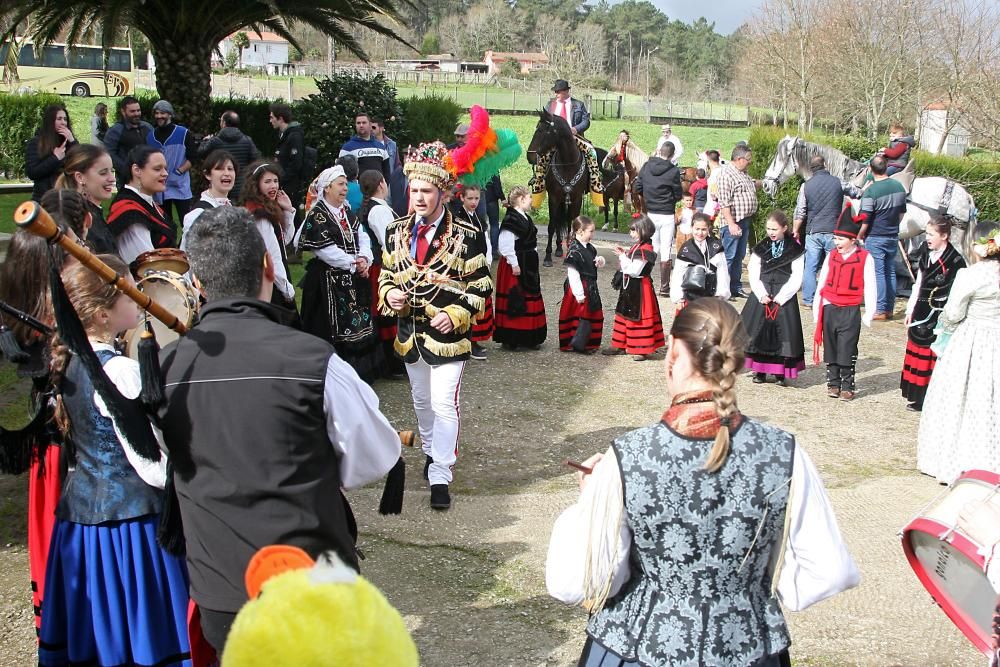 Centenares de personas disfrutaron del tradicional entroido