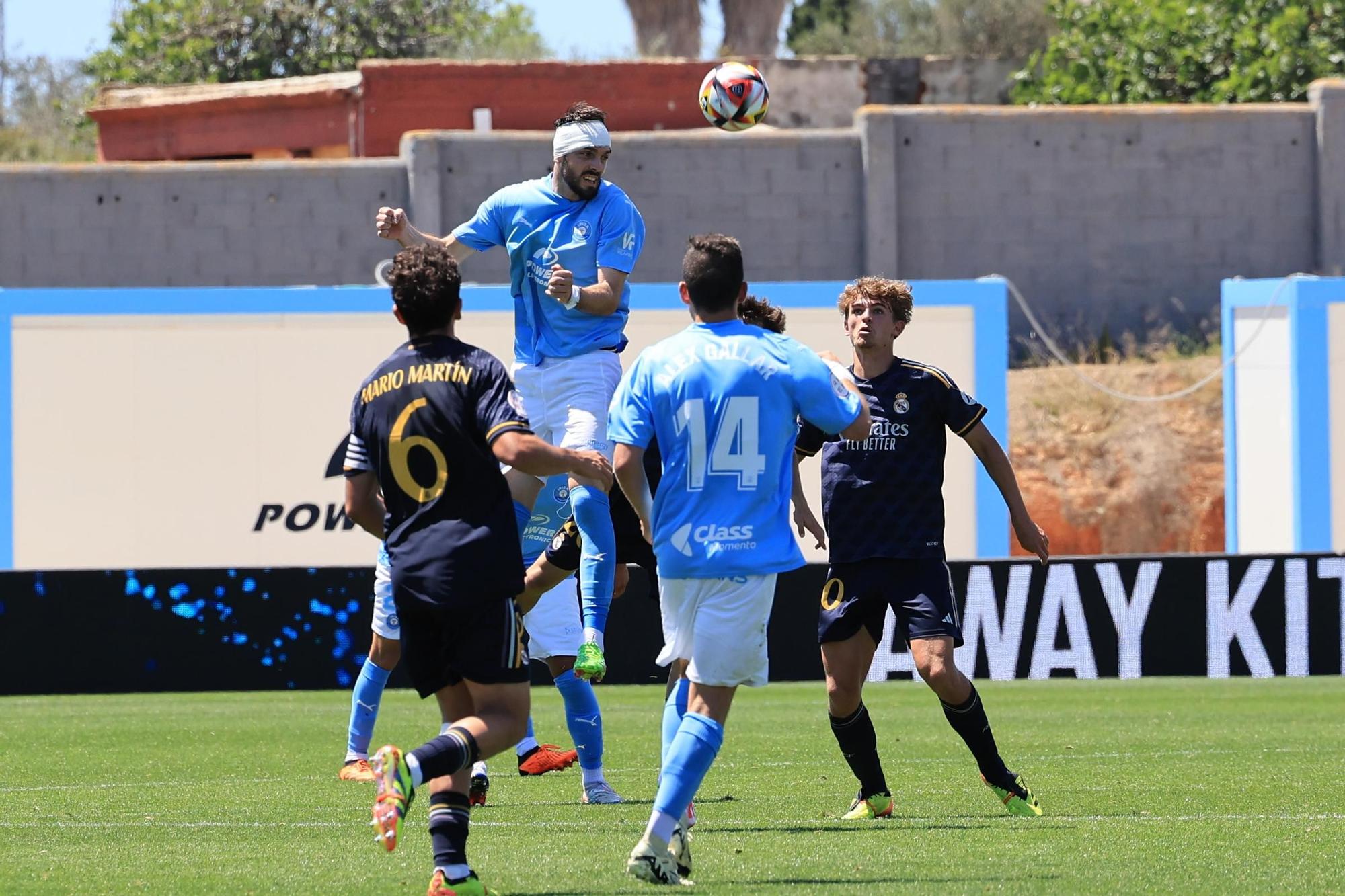 La UD Ibiza contra el Real Madrid Castilla, en imágenes