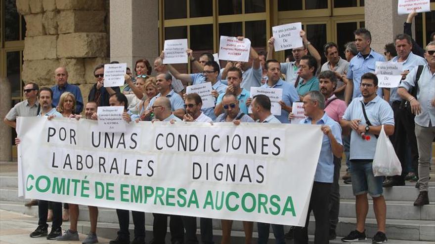 Los trabajadores de Aucorsa votarán en referéndum si hacen huelga en diciembre