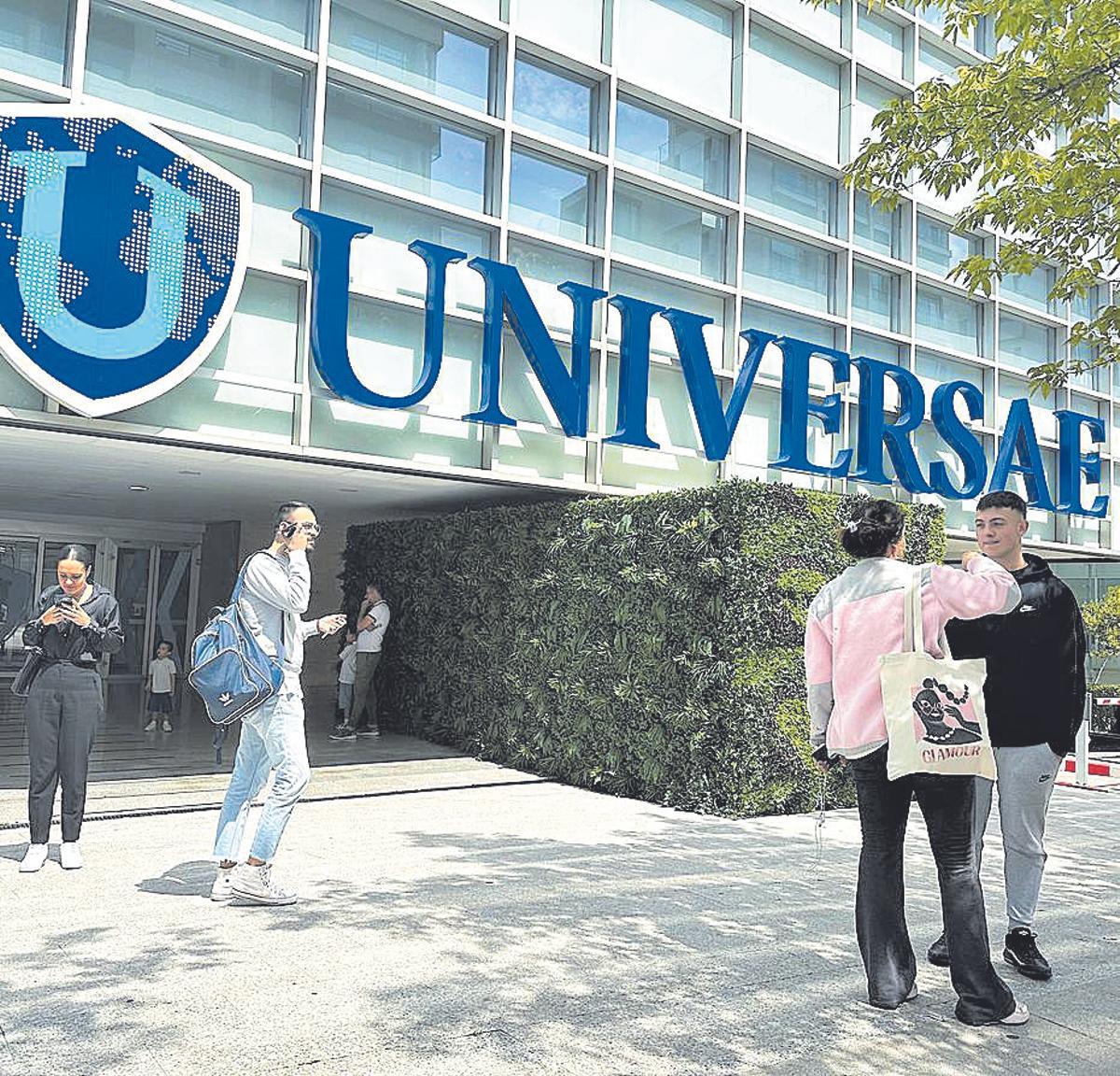 Universae cuenta con un ecosistema educativo virtual pionero que permite a sus alumnos estudiar dónde y cuando quieran