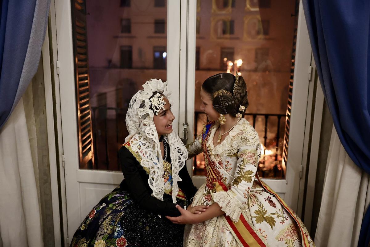 Carmen y Marta se despiden de Alicante con la ceremonia del fuego