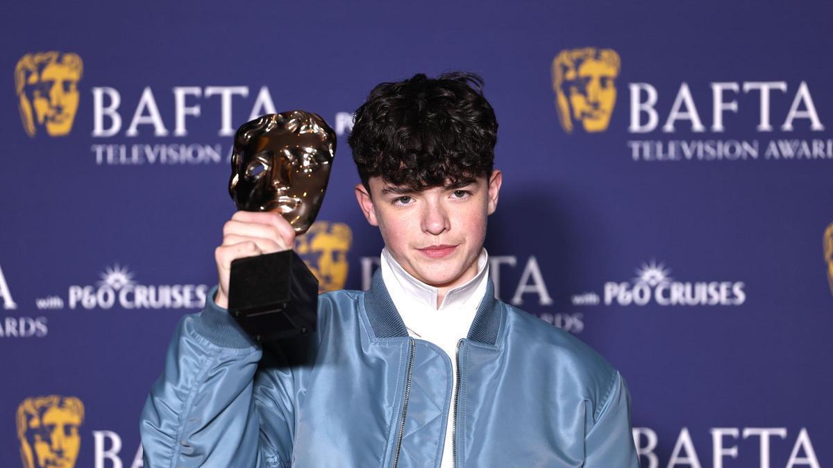 La serie británica ‘Adolescencia’ arrasa con cuatro máscaras en los premios BAFTA de Televisión