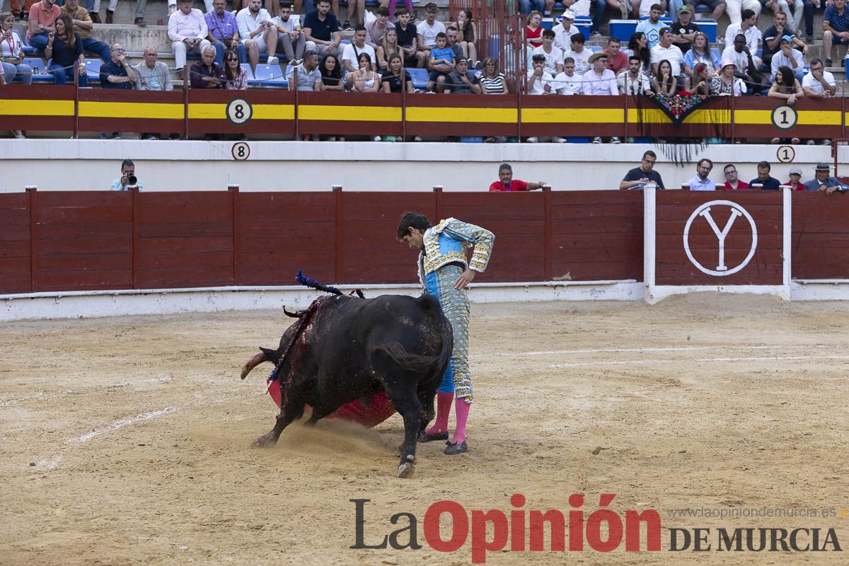 Tarde histórica en Abarán con la alternativa de José María Trigueros y el indulto de Tomás Rufo, junto a Castella salieron a hombros