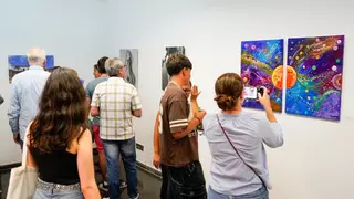 Fátima Mendoza abre su universo íntimo en su primera exposición en solitario en Guía
