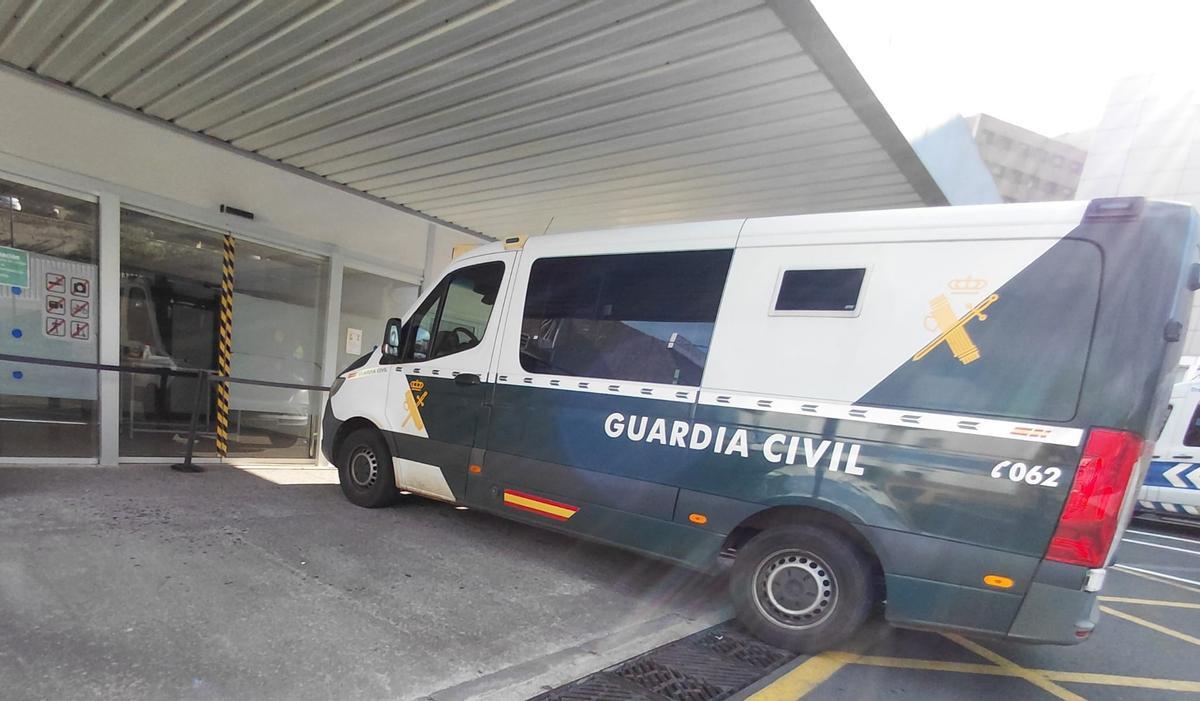 Furgón de traslado de presos de la Guardia Civil