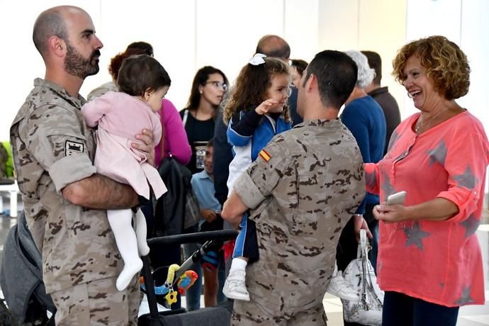 21/05/2019 TELDE.  El jefe del Mando de Canarias, el teniente general Carlos Palacios, despide a la primera rotación de mandos de la Brigada Canarias XVI que se desplaza a Mali para colaborar con la misión de la UE en ese país.  Fotógrafa: YAIZA SOCORRO.  | 21/05/2019 | Fotógrafo: Yaiza Socorro