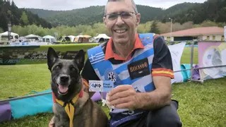 El carletino Pere Chovares y su perro M'Rei, finalistas en el mundial de pastores belgas